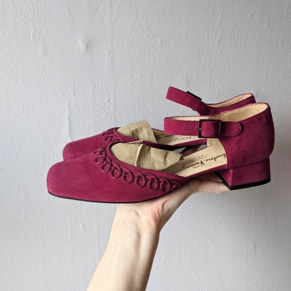 Salvatore Ferragamo Suede Heels - Picture 5 of 10